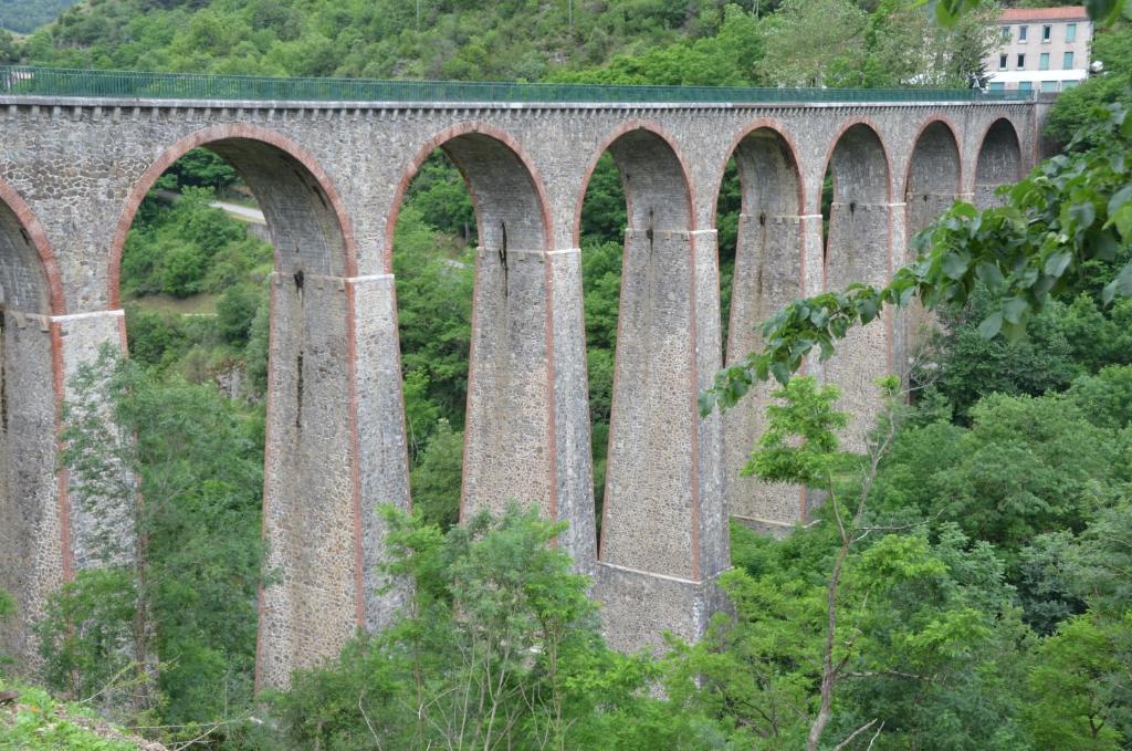 La Bastide De Fontaille Panzió Saint-Félicien Kültér fotó